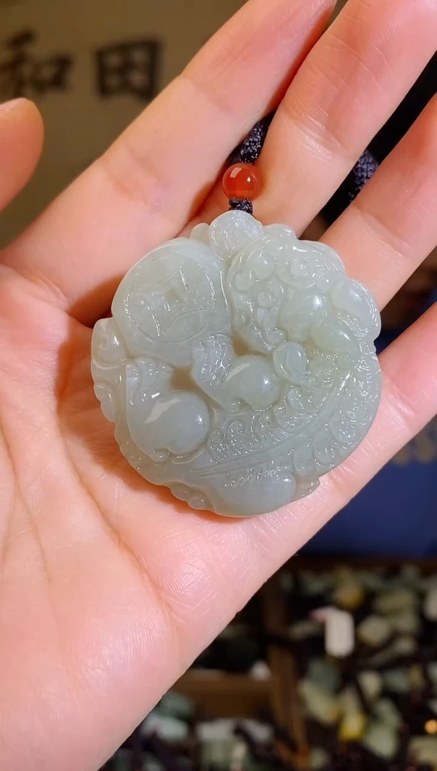 颈饰未镶嵌和田玉1