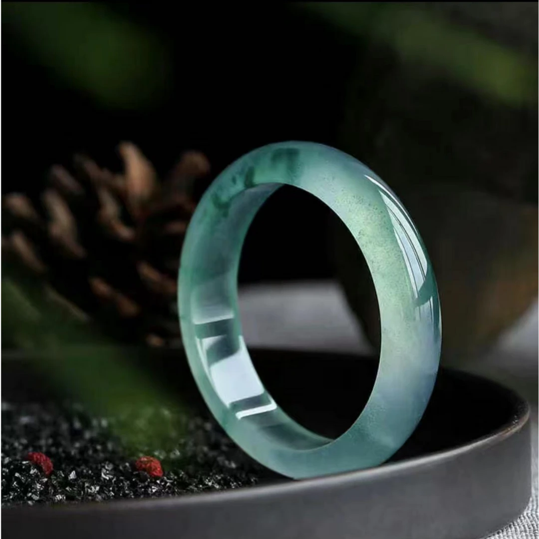 A001手镯 绿色珠宝方形天然A未镶嵌时尚精品精美美人镯子