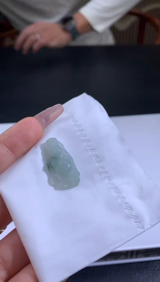 未镶嵌定制翡翠?**?翡翠