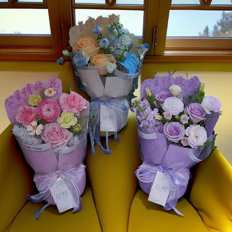 女神节送母亲 康乃馨花束