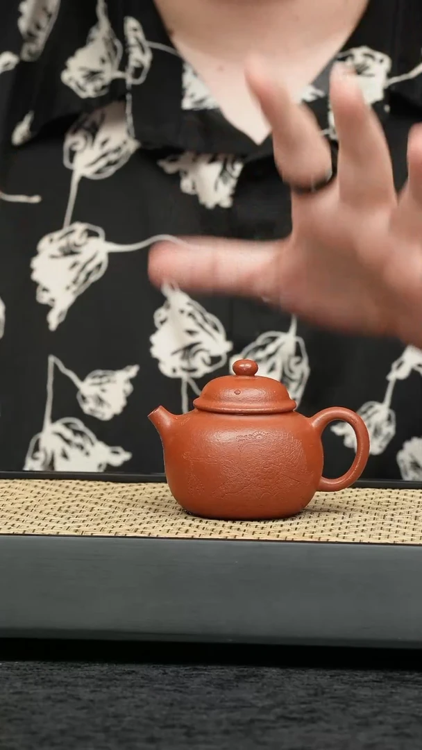茶壶紫砂五堂 匏樽-蟾王坐山中