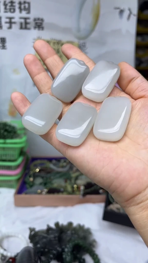 颈饰未镶嵌和田玉多样性发货拍一发一