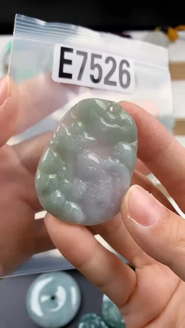 颈饰未镶嵌翡翠天然翡翠吊坠挂件