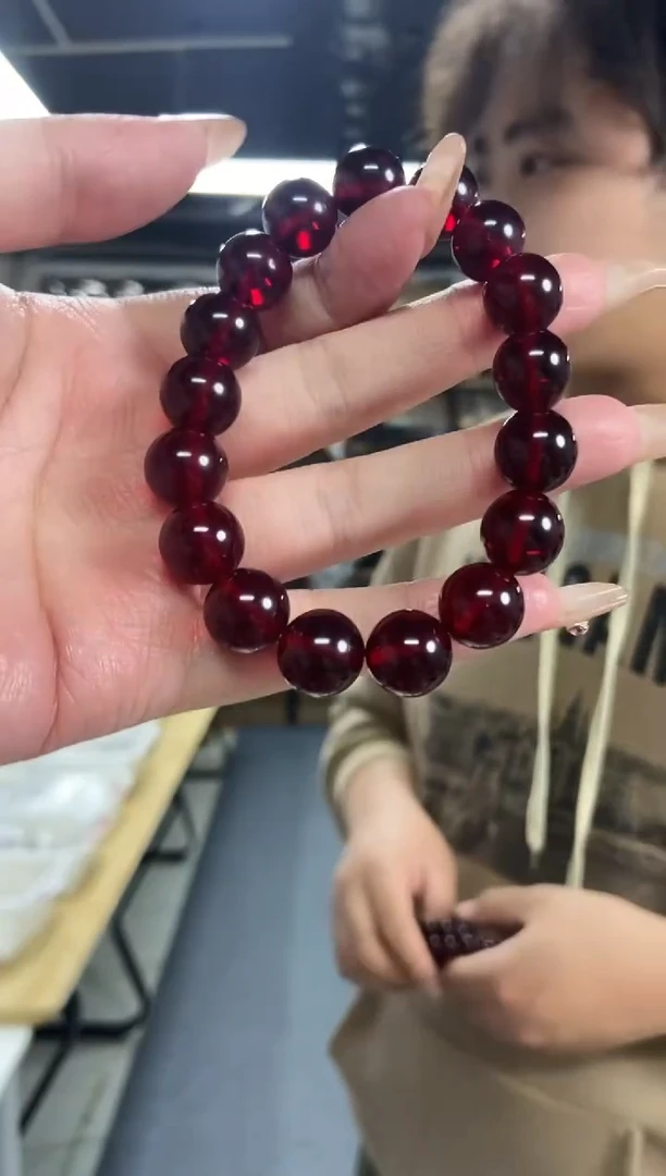 【闪购商品】血珀裸石未镶嵌多样性发其一颜色微差
