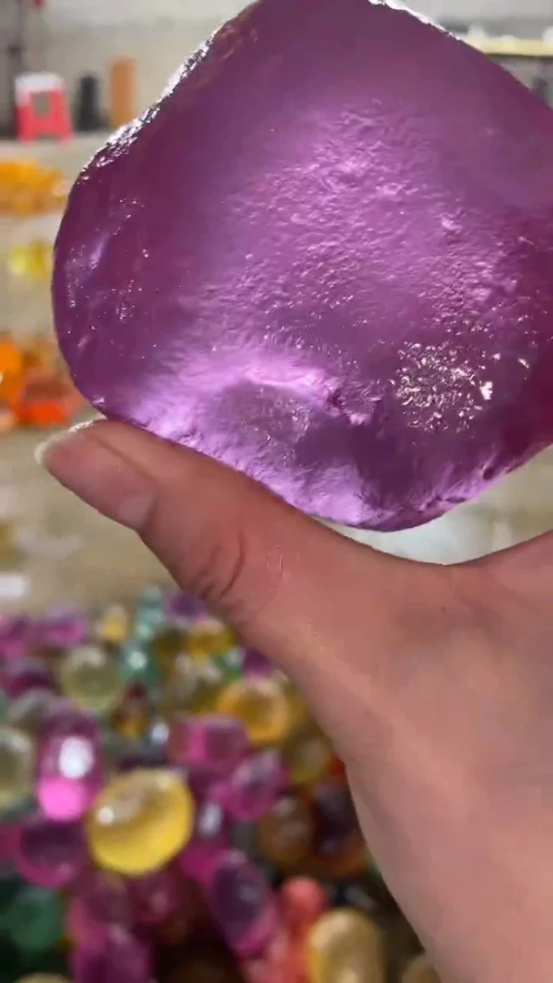 新疆五彩石原石摆件