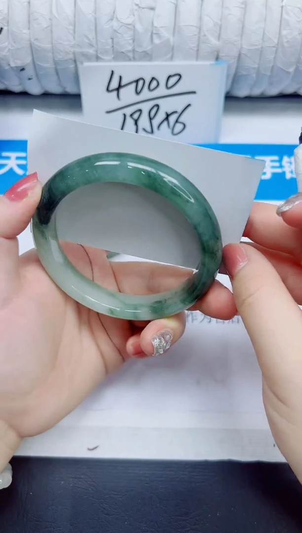 石英质玉手镯未镶嵌54/62