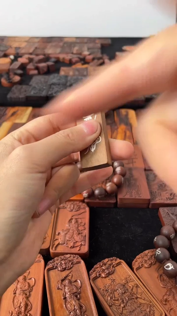 【闪购商品】木枣木镶银百解吊坠