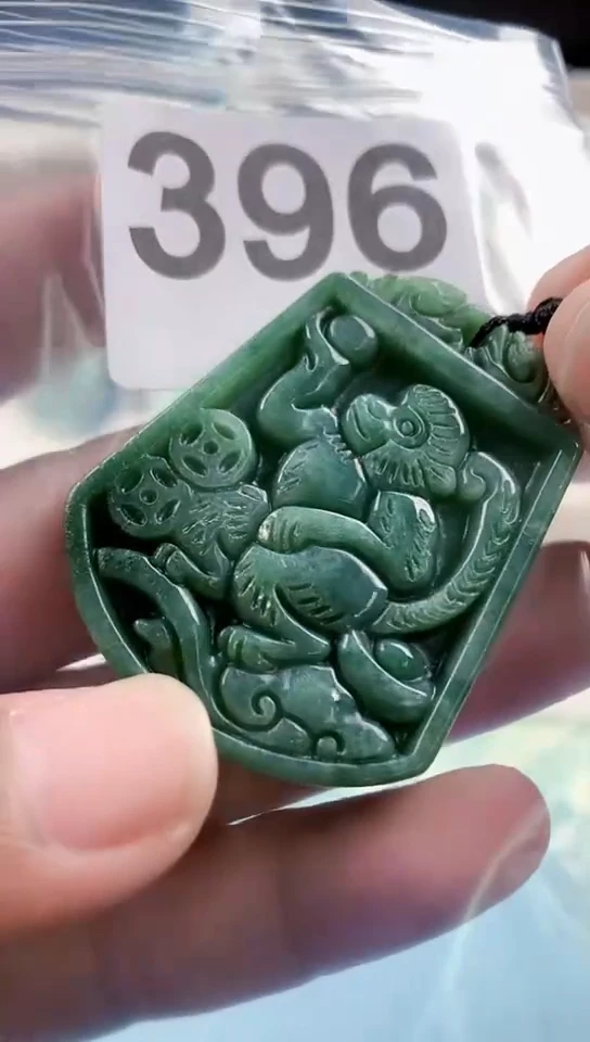 【闪购商品】翡翠颈饰未镶嵌天然翡翠吊坠挂件