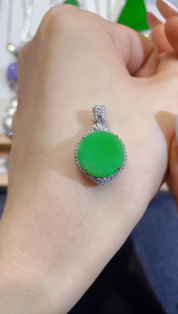 吊坠(不含链)18K金镶嵌翡翠团购16