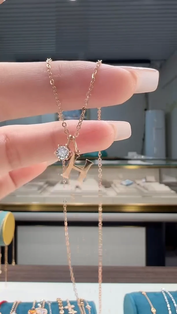 【闪购商品】钻石颈饰18K金镶嵌镶钻H锁骨链K红