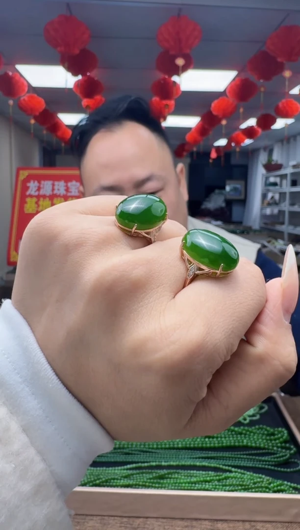 颈饰合金和田玉拍一发一，多样性发货