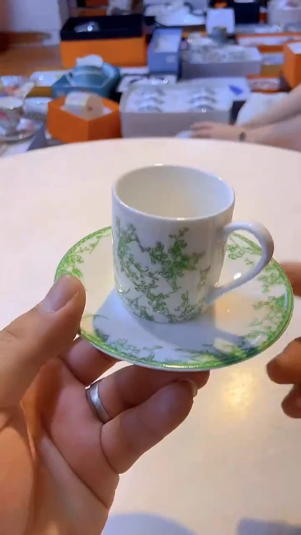 鸿辉家品牌瓷器，京东包邮！