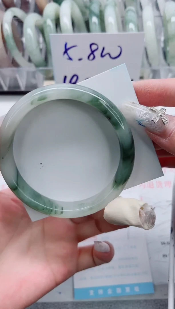 【闪购商品】石英质玉手镯未镶嵌A266-63.1