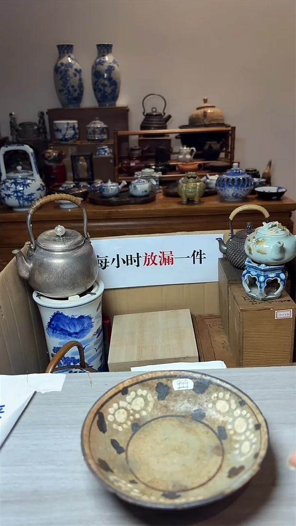 谢谢老板，回流产品有磨损正常，谨慎买！