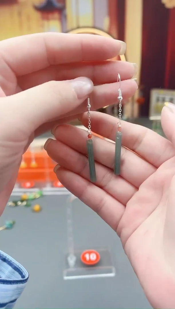 未镶嵌翡翠耳饰320