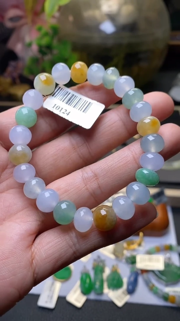 颈饰未镶嵌翡翠38081