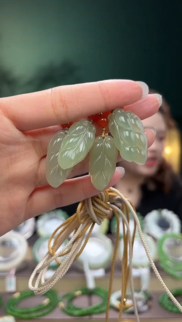 【闪购商品】和田玉吊坠(不含链)未镶嵌叶子吊坠多样性发一件