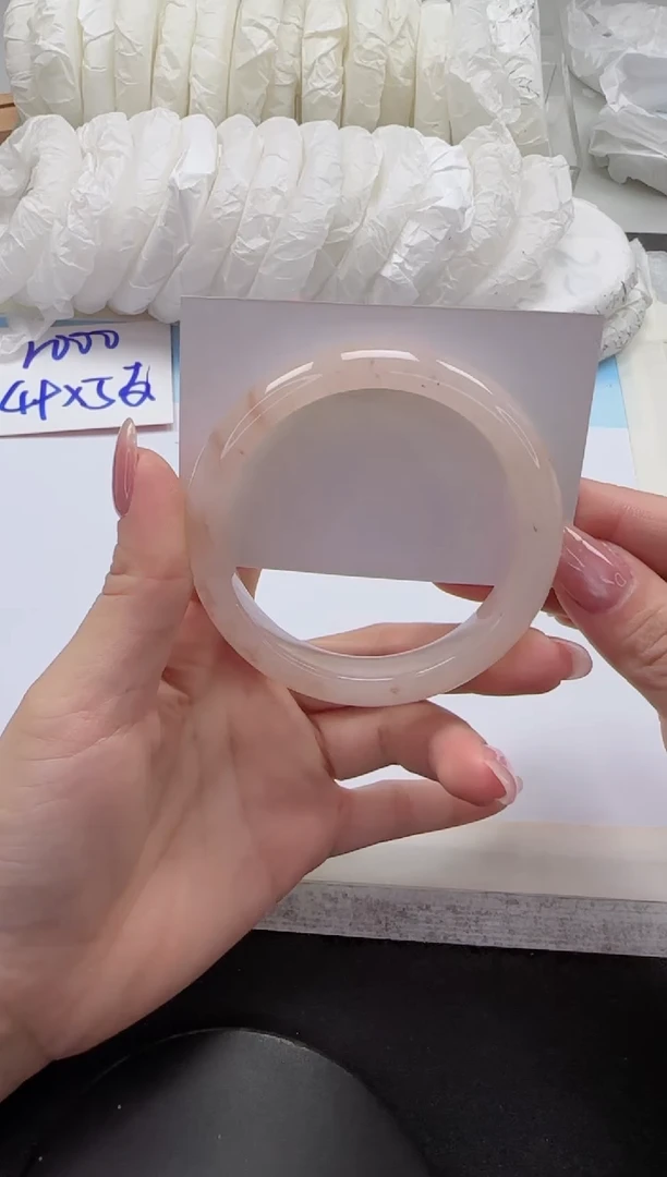 未镶嵌手镯石英质玉56-58.5