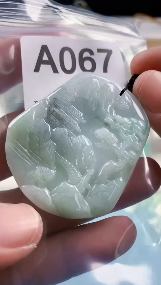 【闪购商品】翡翠挂件未镶嵌天然翡翠吊坠挂件