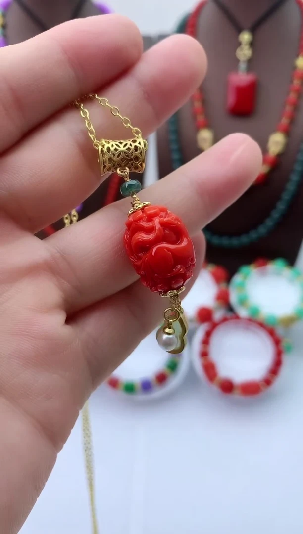 【闪购商品】翡翠颈饰14K金镶嵌D284吊坠