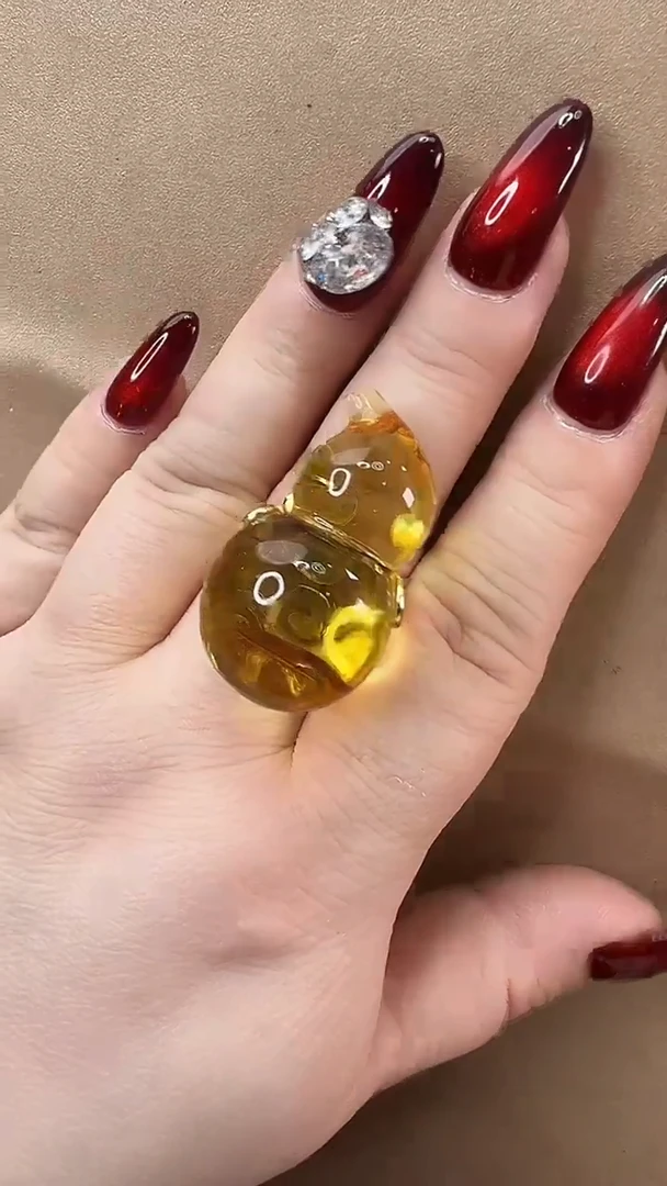 琥珀颈饰未镶嵌戒指