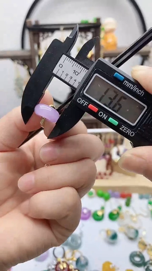 14K金镶嵌石英质玉（天山翠）耳饰45