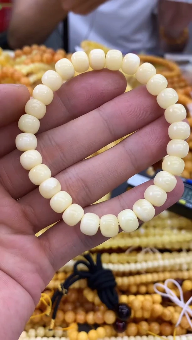 裸石琥珀未镶嵌手串