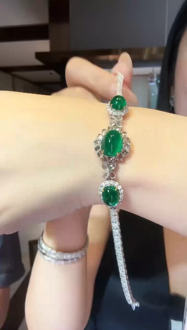 18K金镶嵌手链祖母绿10.02ct