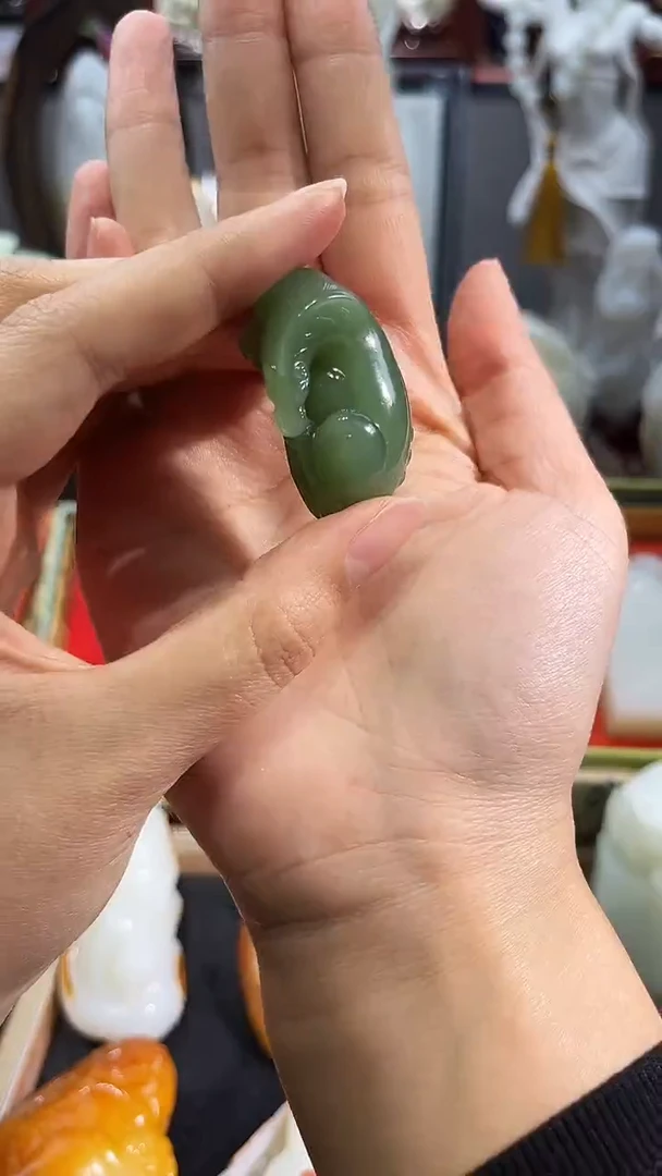 未镶嵌和田玉把件