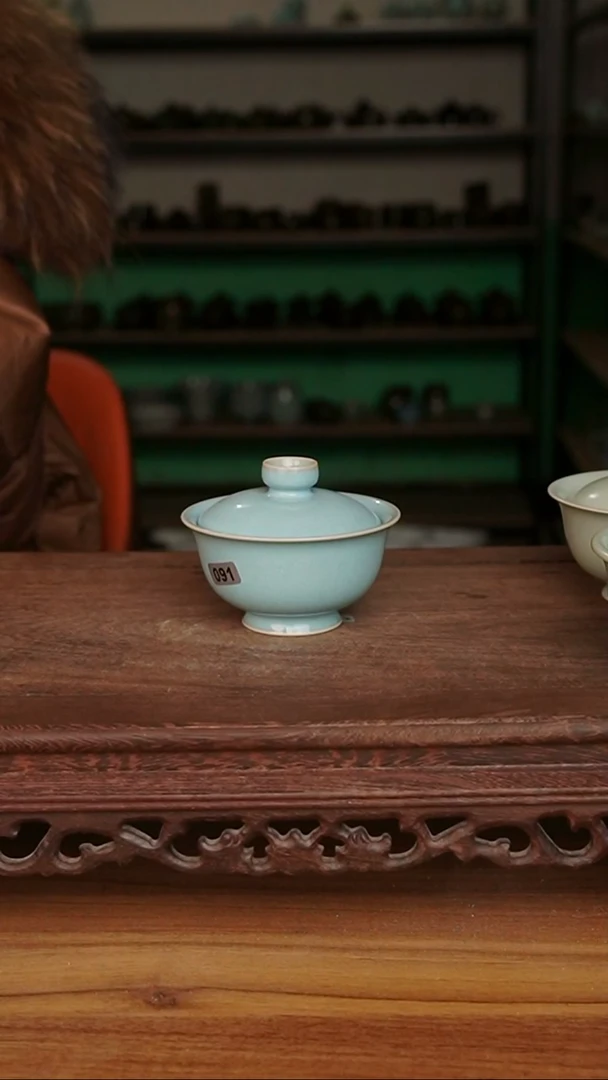 杯091号天蓝釉两才小乔盖碗