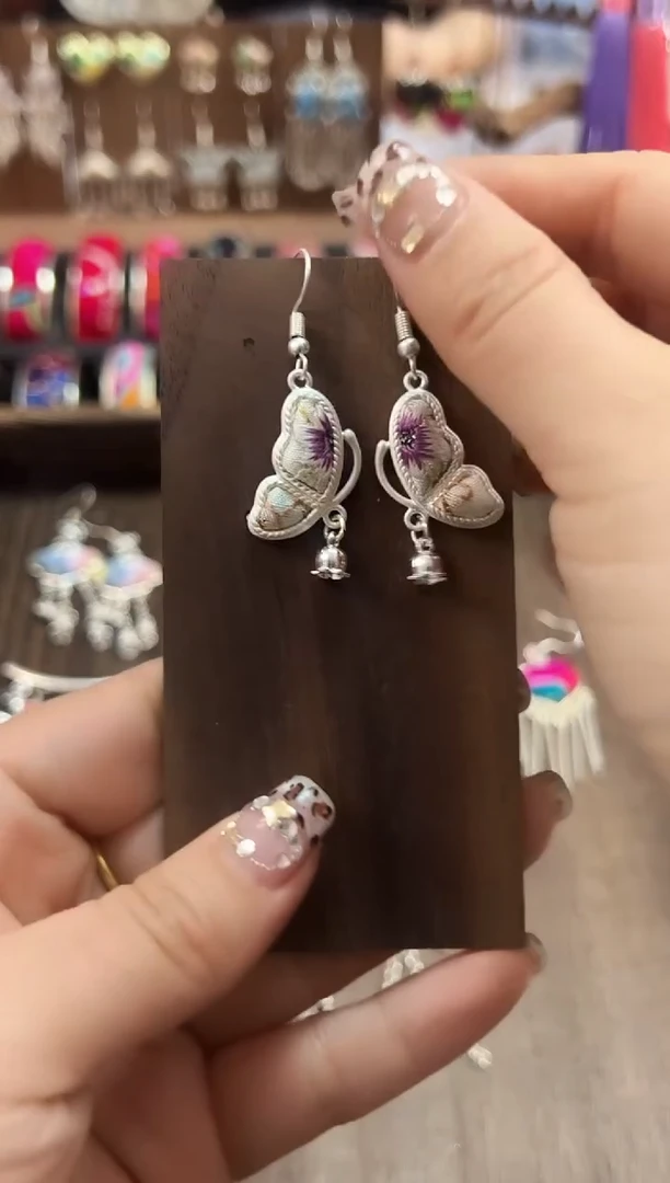 【闪购商品】织绣民族风老绣饰品189