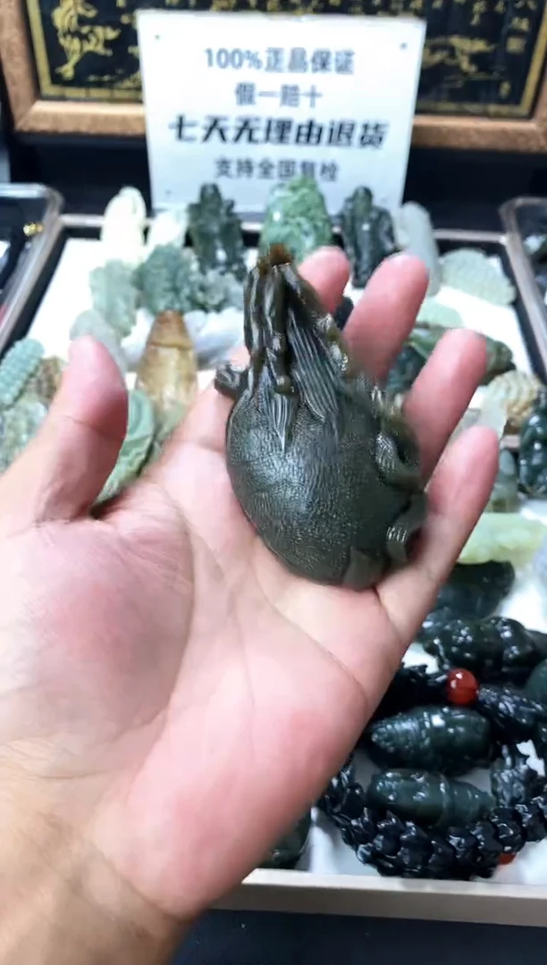 颈饰未镶嵌和田玉1