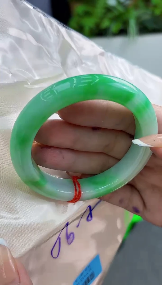 【闪购商品】翡翠手镯未镶嵌翡翠手镯