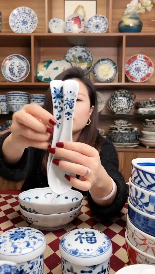 【闪购商品】瓷片福字+菊唐草 长勺子