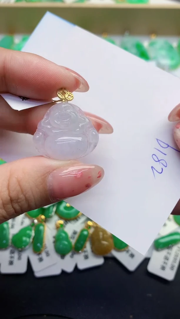 翡翠未镶嵌颈饰缅甸天然翡翠A货