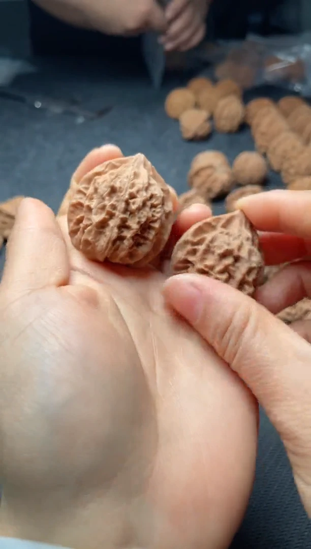 把件文玩核桃w235  灯笼 37尺