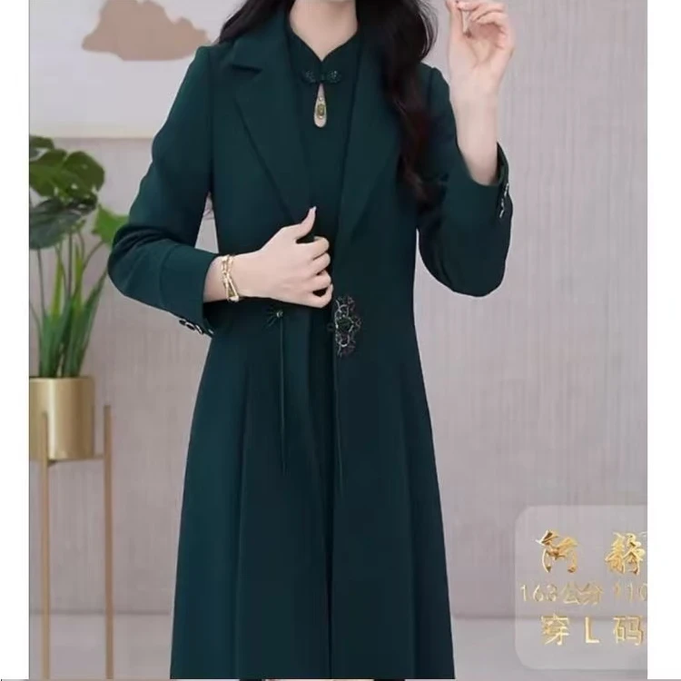 网红洋气时尚百搭显瘦气质轻奢春秋秋冬长袖中长款修身绿色连