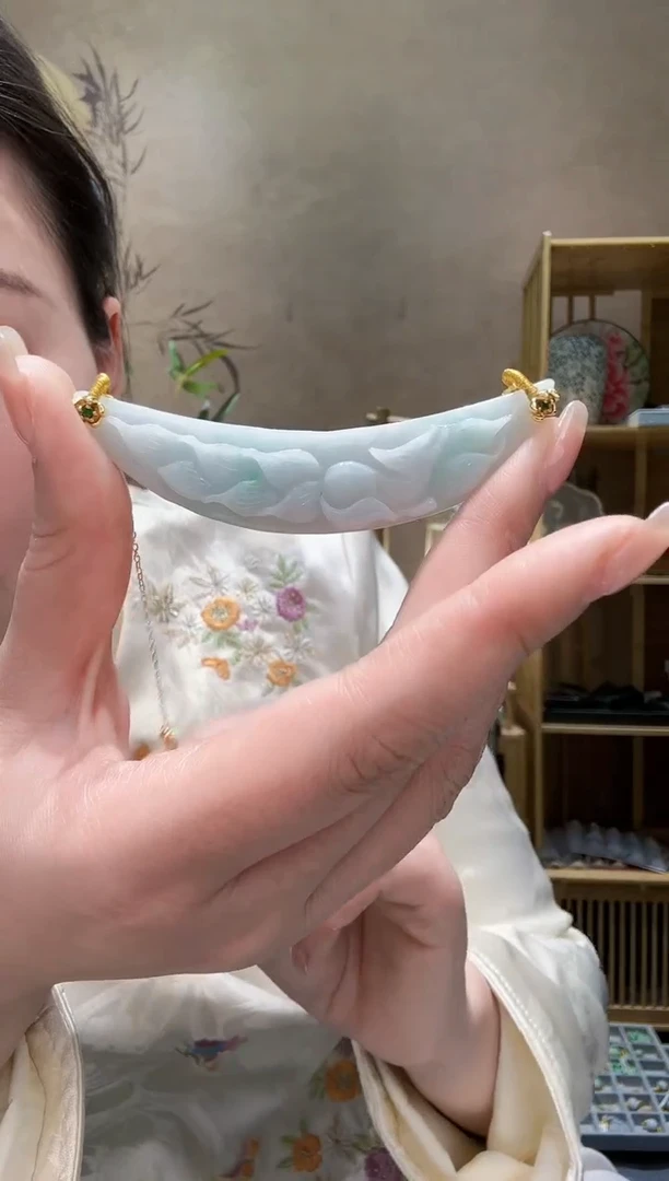 【闪购商品】翡翠颈饰未镶嵌吊坠