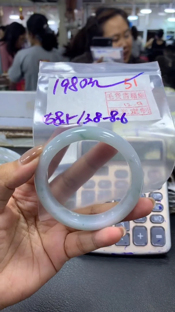 未镶嵌定制翡翠毛货需精细抛光+拍一发一+51