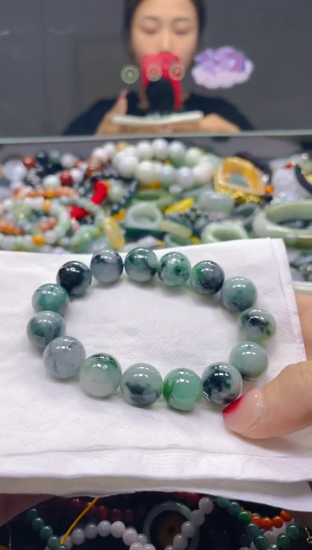 颈饰未镶嵌翡翠13MM/B/翡翠A货，一件也是批发价