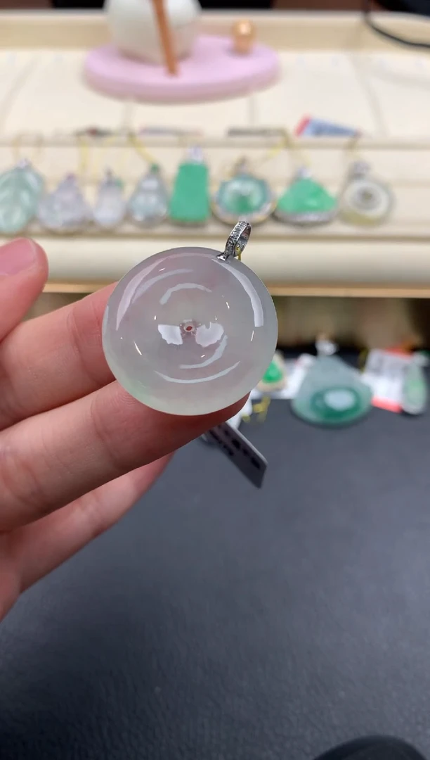 【闪购商品】翡翠颈饰18K金镶嵌A898