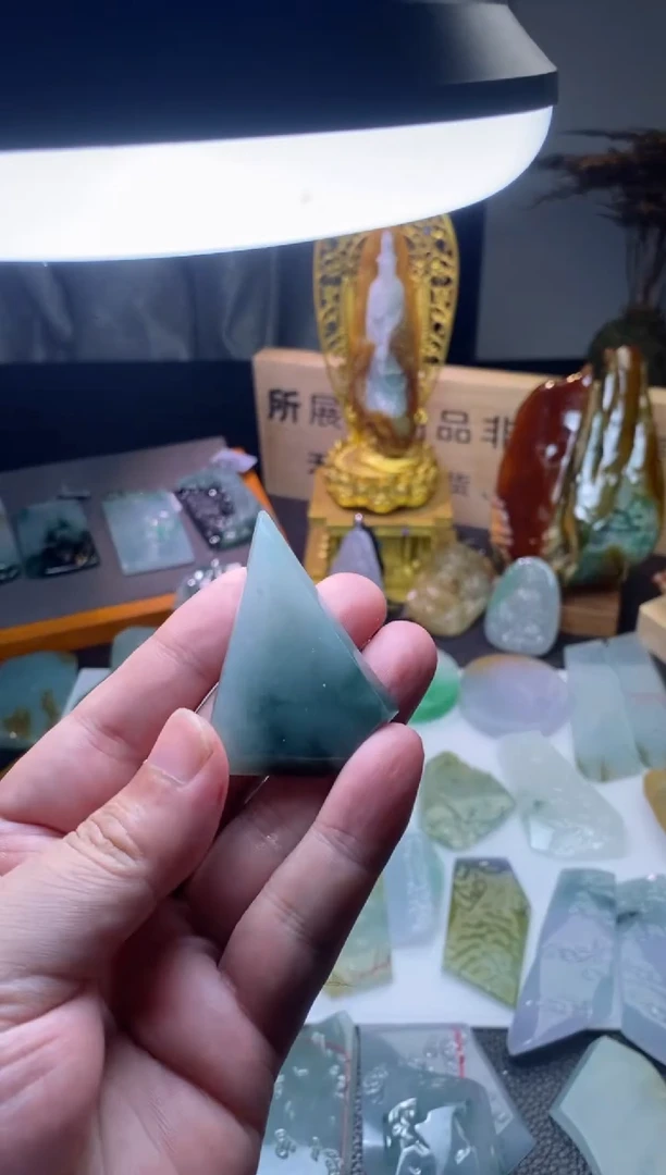 定制翡翠未镶嵌天然缅甸翡翠A货