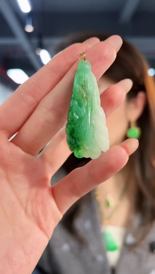 【闪购商品】翡翠颈饰18K金镶嵌 缅料A货/支持复检/一件