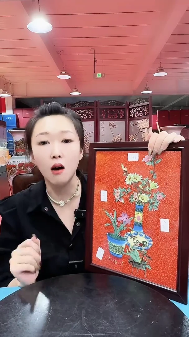 摆件红色爬花菊花小瓷板画