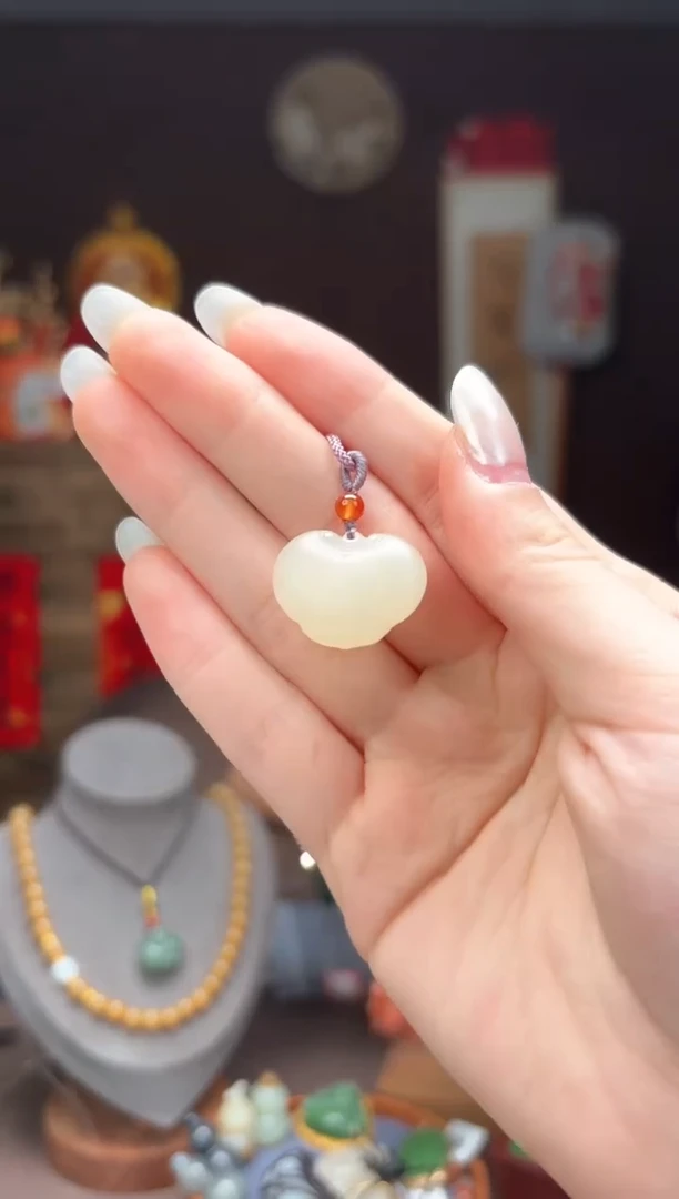 【闪购商品】和田玉B31宝宝锁未镶嵌-