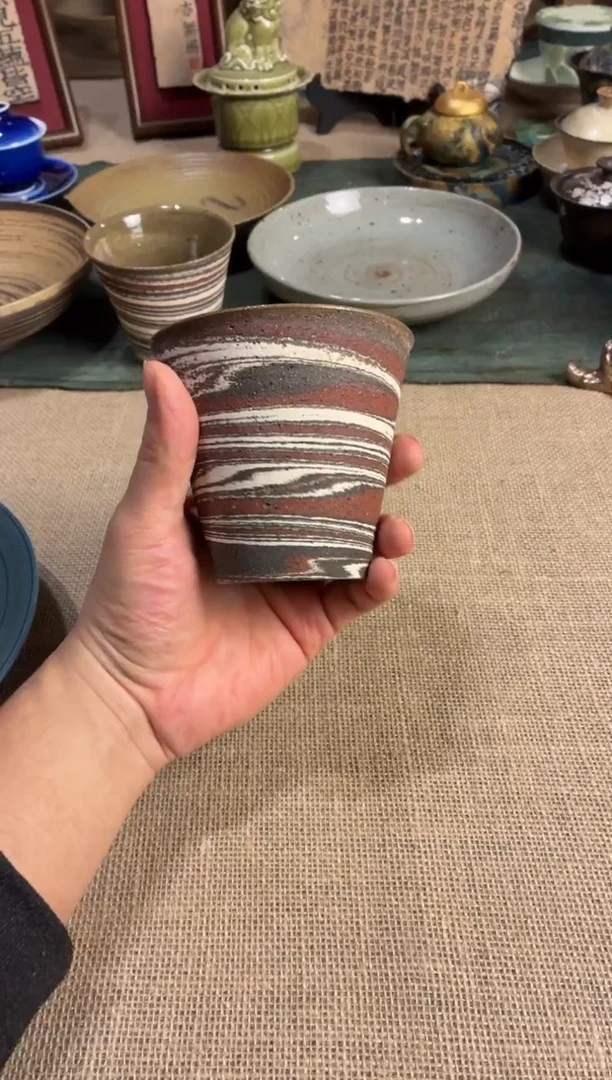 瓷片左*761绞胎泥手握杯1个