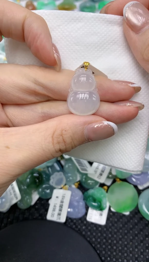 颈饰18K金镶嵌翡翠1111111111