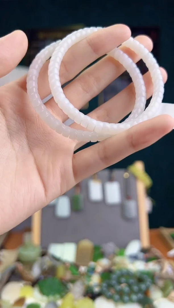 和田玉未镶嵌颈饰多样性发货 拍一单发一个