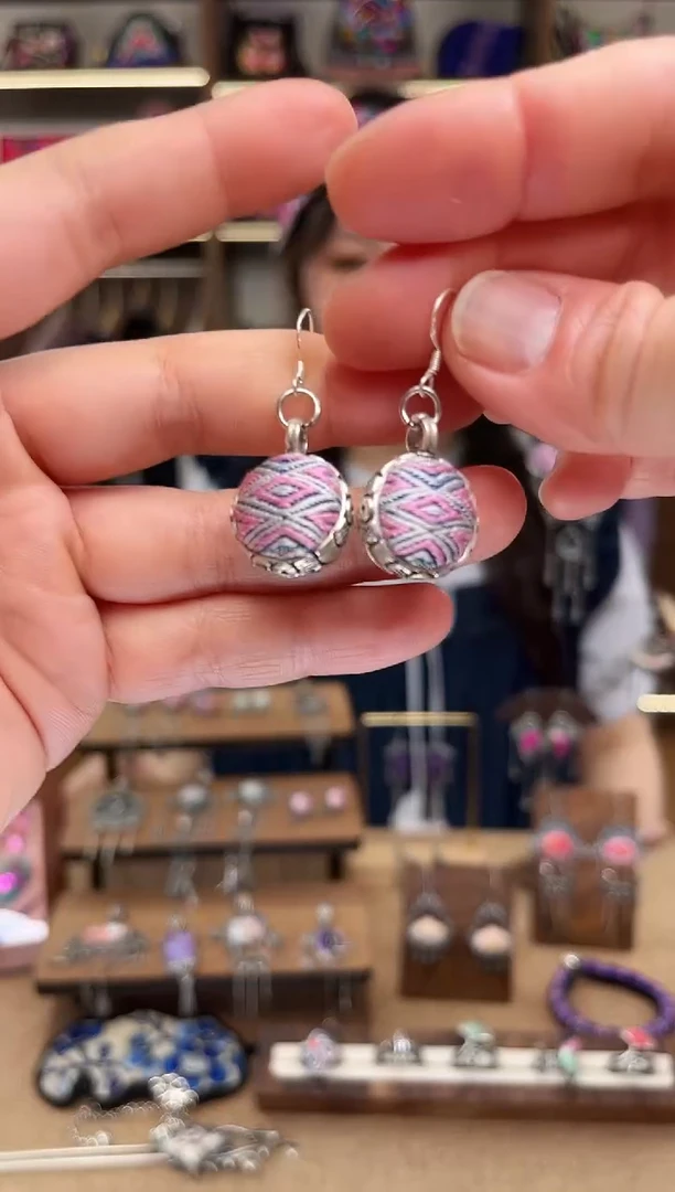 织绣1985黔东南苗族刺绣