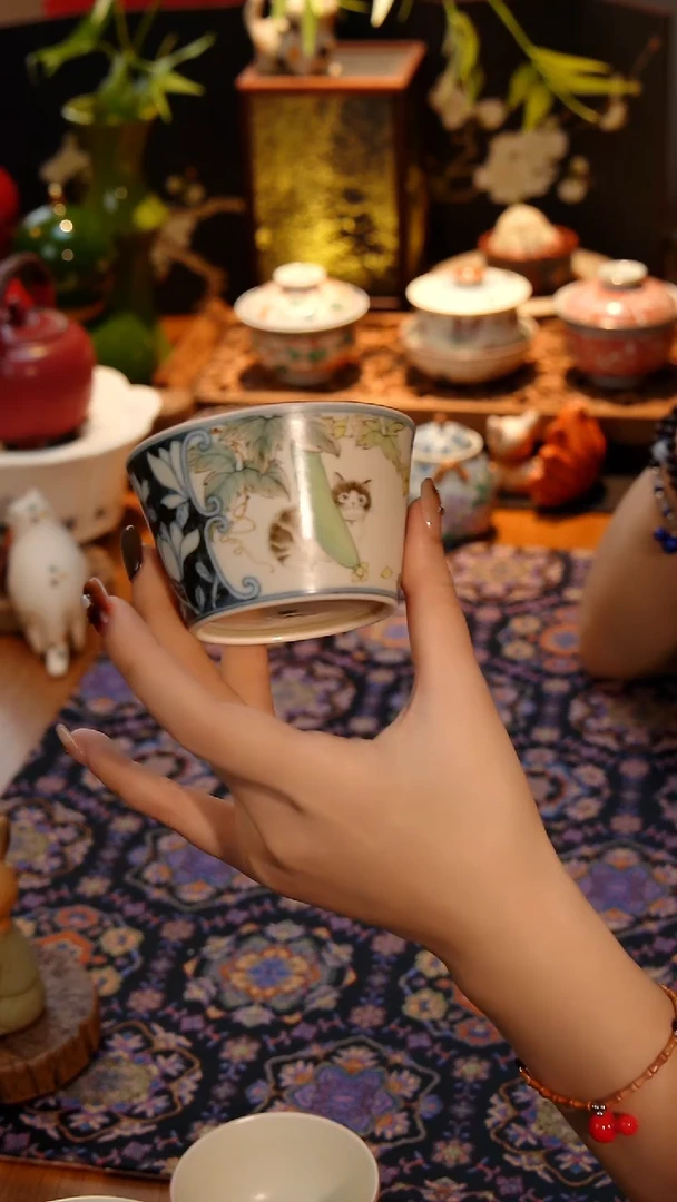 斗彩丝瓜猫咪大杯子